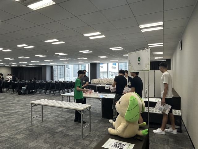 受付とマスコット
